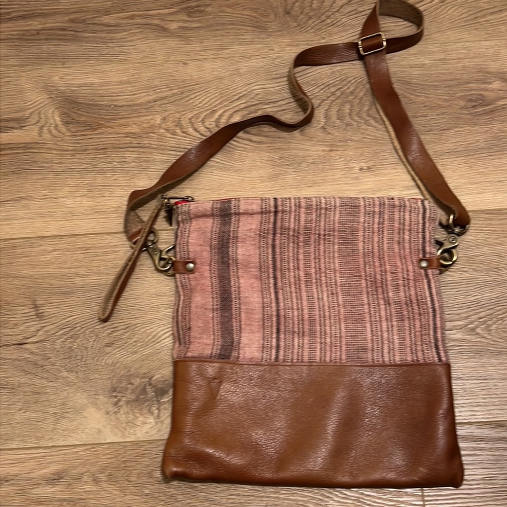 VAALBARA DESIGNS handmade in California rare boho bag beautiful unique